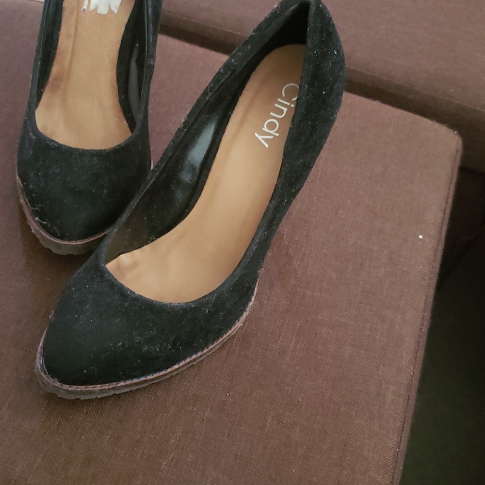 Cindy black heels